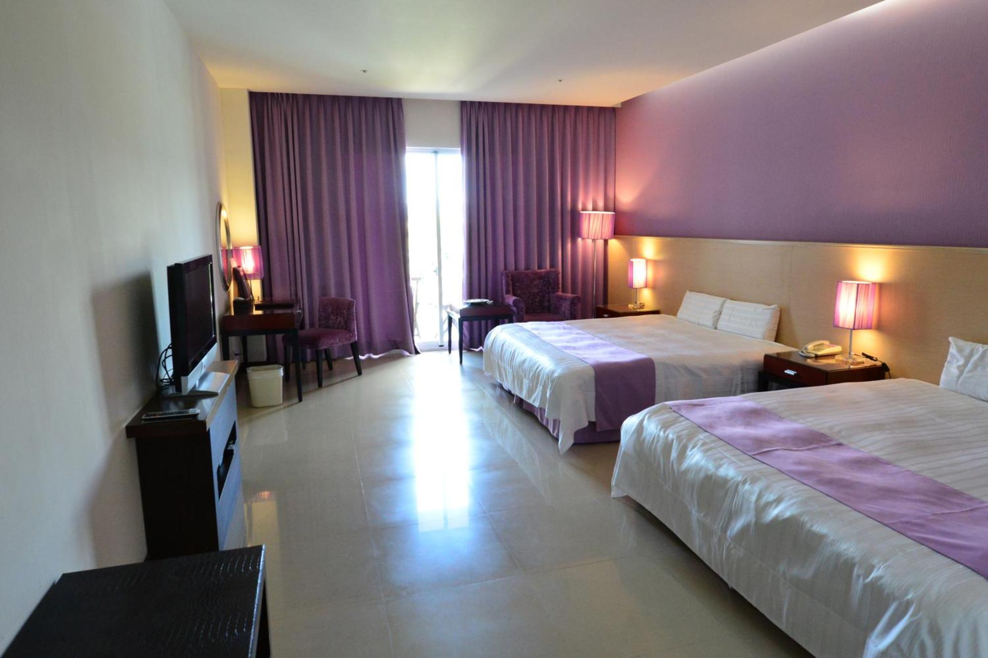 Papago International Resort Чишанг Екстериор снимка