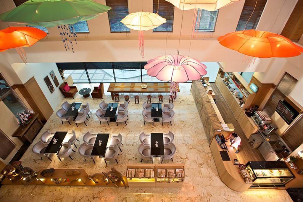 Papago International Resort Чишанг Екстериор снимка